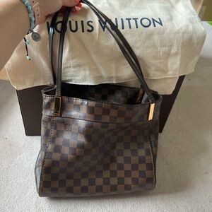 Louis Vuitton purse